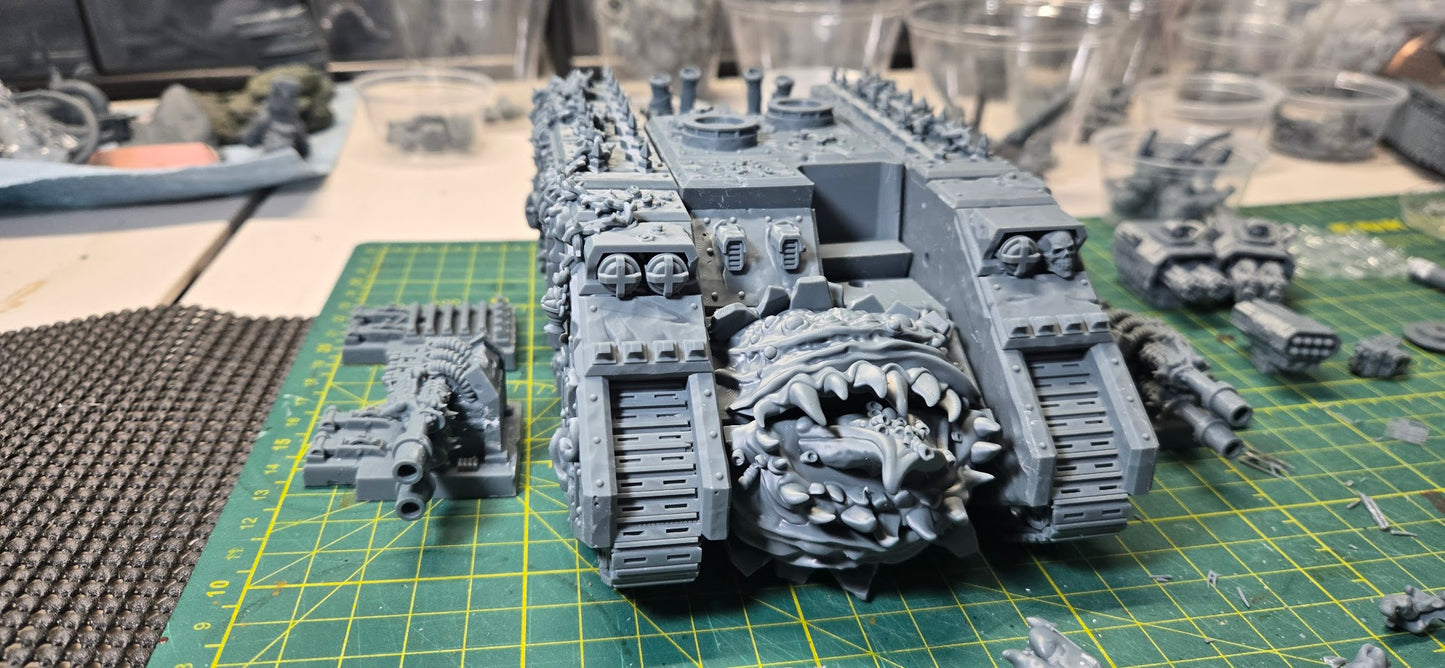 Chaos Plague - Ironclad Tank Multipart Set- Wild Mesh